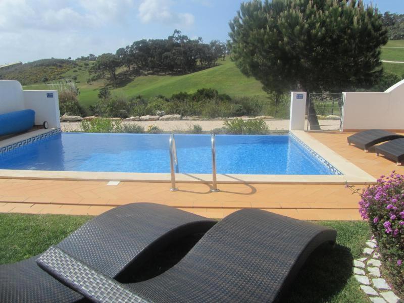 Stunning 3 Bed Villa With Pool- Golf Beach Budens Exterior photo